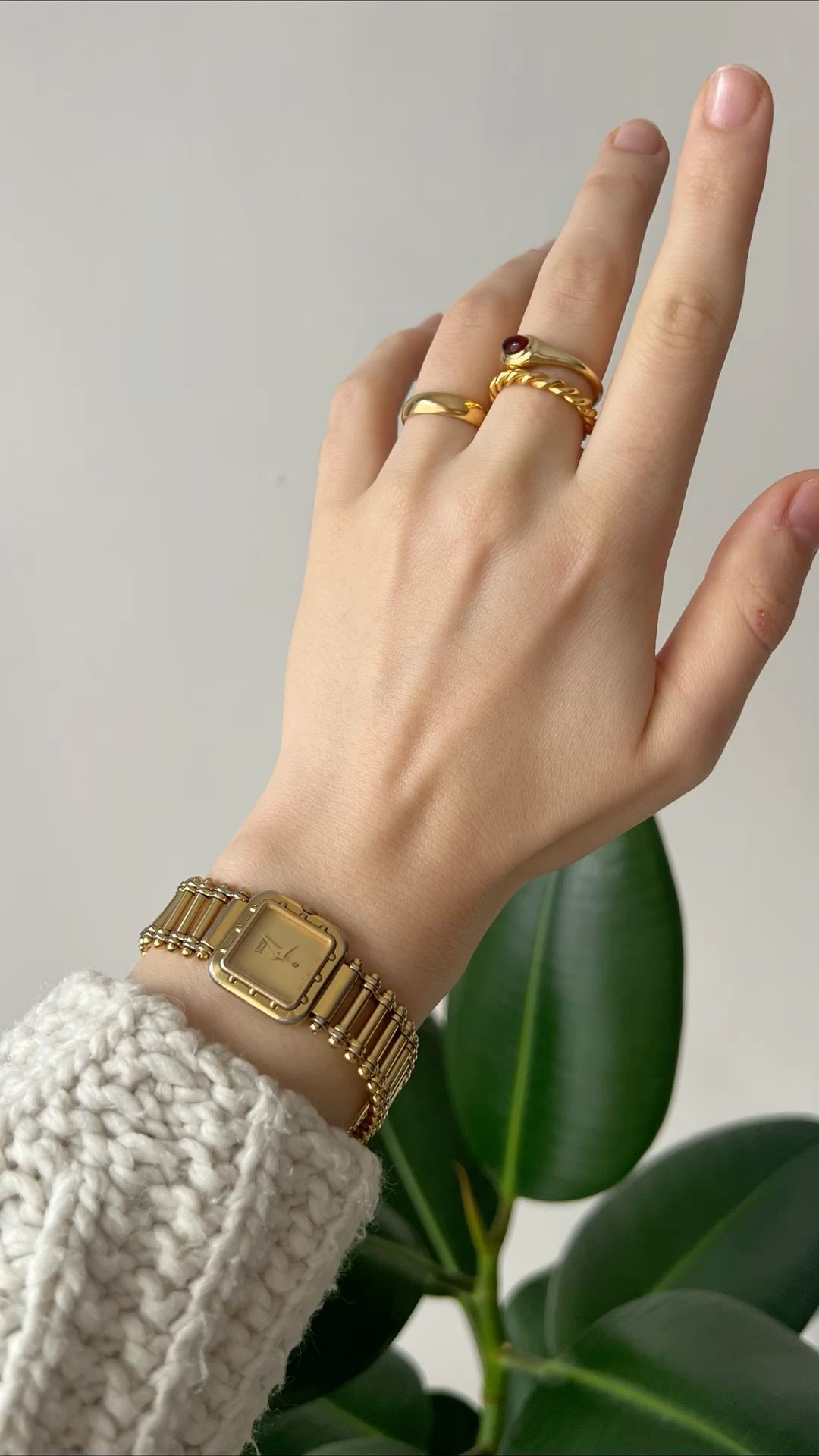 Tragus Piercing: 2026 Moda Trendlerinde Neden Bu Kadar Popüler?