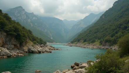 Eğirdir Gölü Yürüyüş Yolu: Suyun Üstünde Yürümek Mümkün Mü?