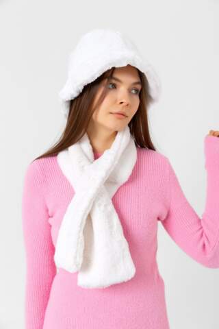 Örgü Çorap: 2026 Kış Modasının Vazgeçilmez Aksesuarı